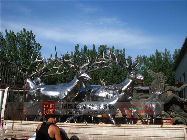 不銹鋼雕塑廠(chǎng)家.jpg