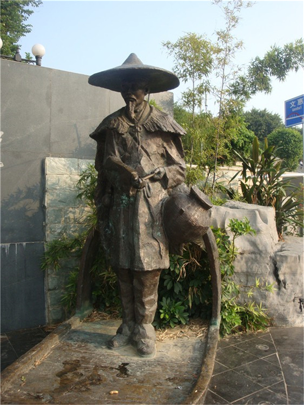 定做步行街雕塑廠(chǎng)家.jpg